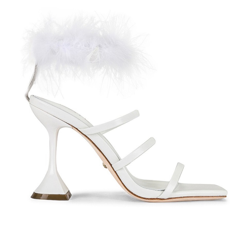ZULA HEEL IN WHITE
RAYE - Size 9.5. Never worn.